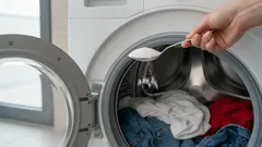 Ich hätte nie gedacht, dass man das in die Wäsche geben kann: Was ein einziger Löffel Natron mit der Wäsche anstellt